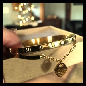 Gold Heart Roman Numeral Crystal Bracelet